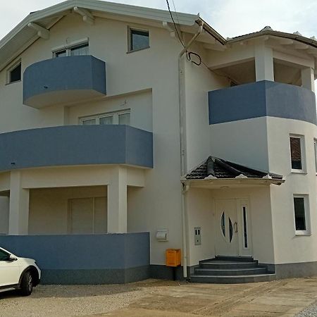 Apartman De Velika Gorica Eksteriør billede